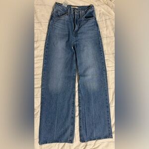 Levi's Women's Ribcage Wide Leg Jeans in Medium Wash - 27x32